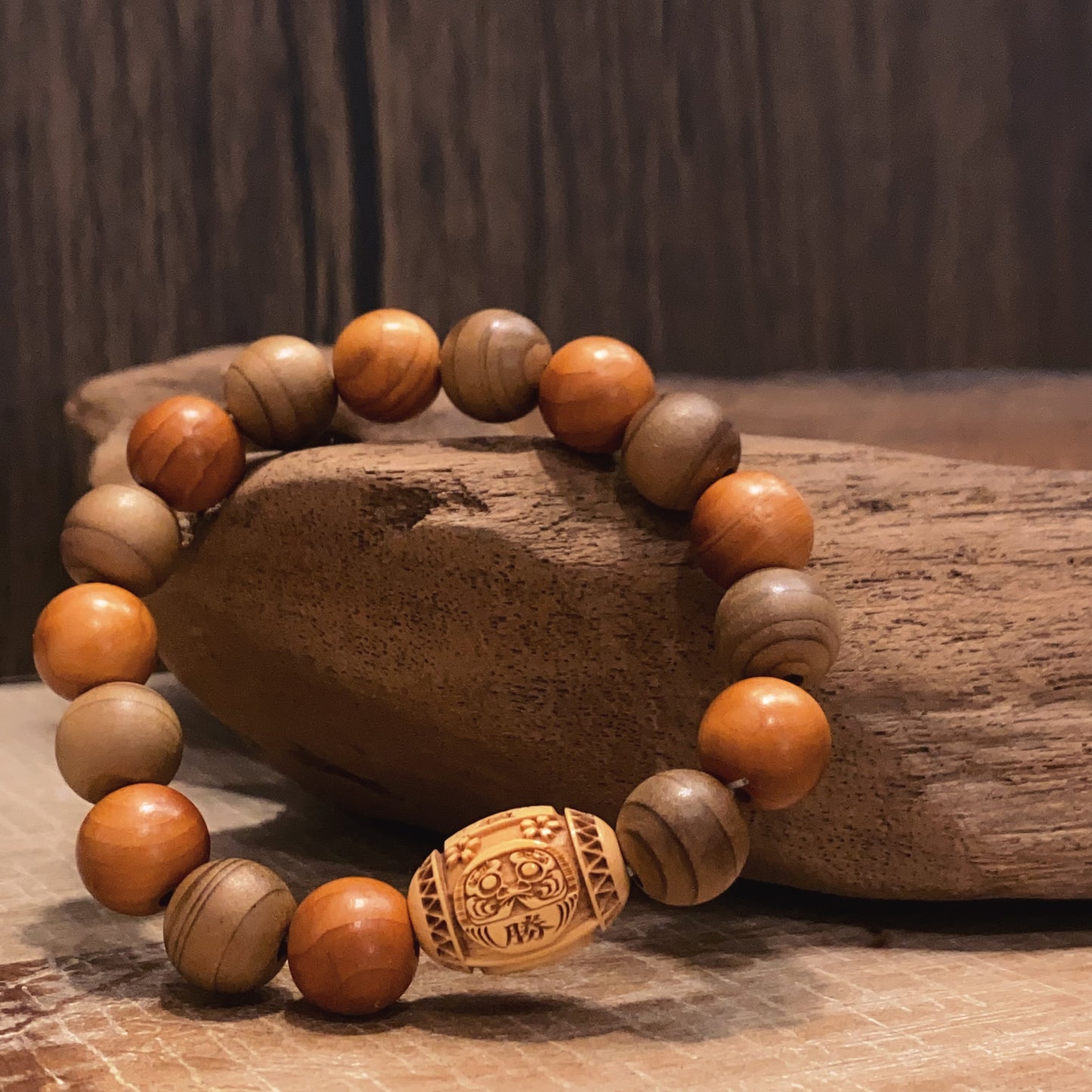 達摩御守木珠。神代檜。一位