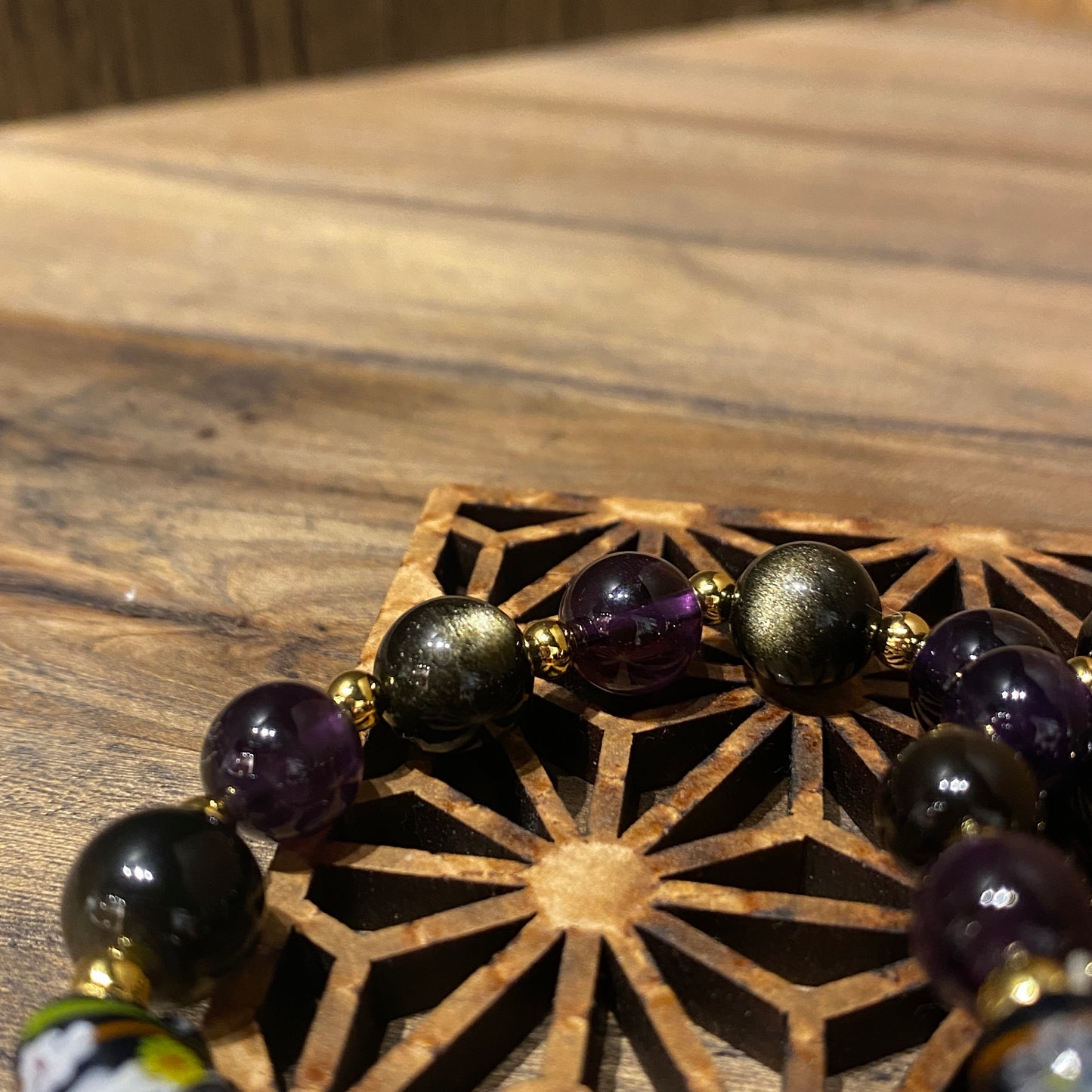 黑曜石紫牙烏鯉魚配紅黑達摩手串 | Black Obsidian Purple Garnet Koi Red & Black Daruma Bracelet