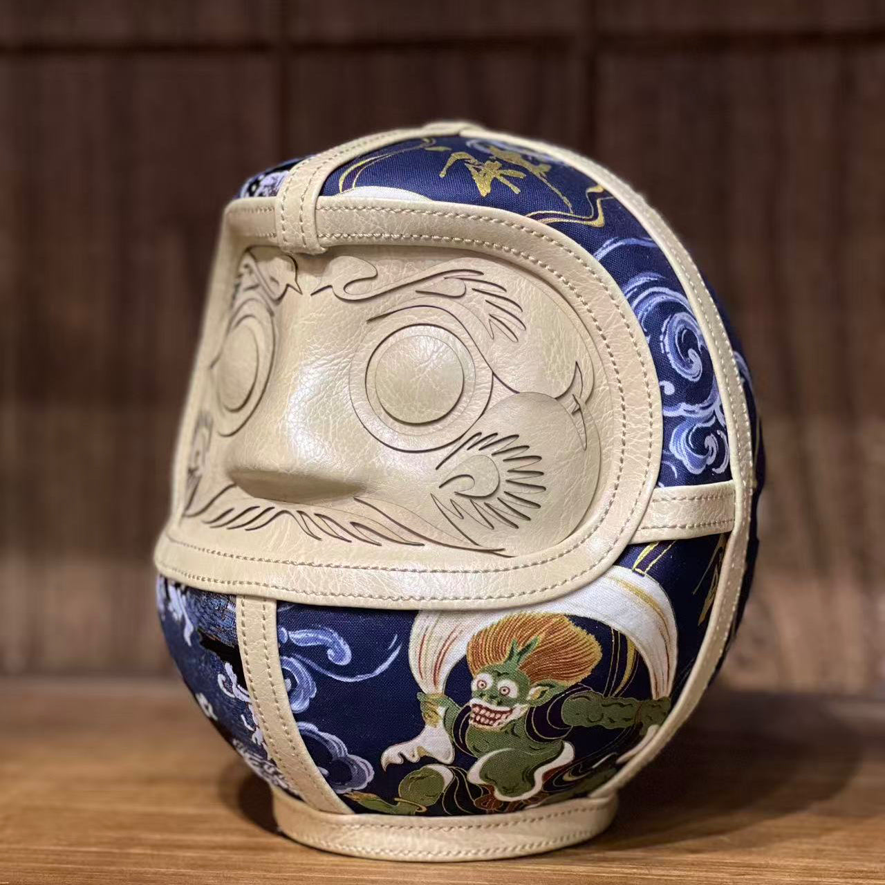 皮革風雷神達摩￼