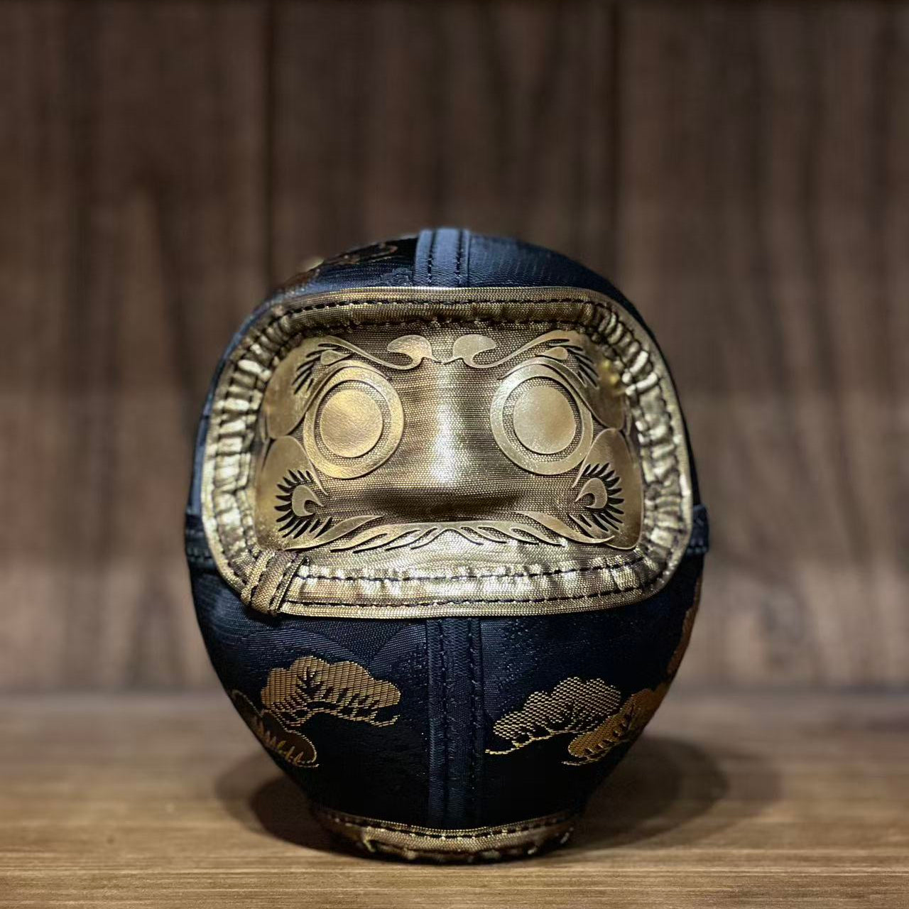 黒金松紋達摩