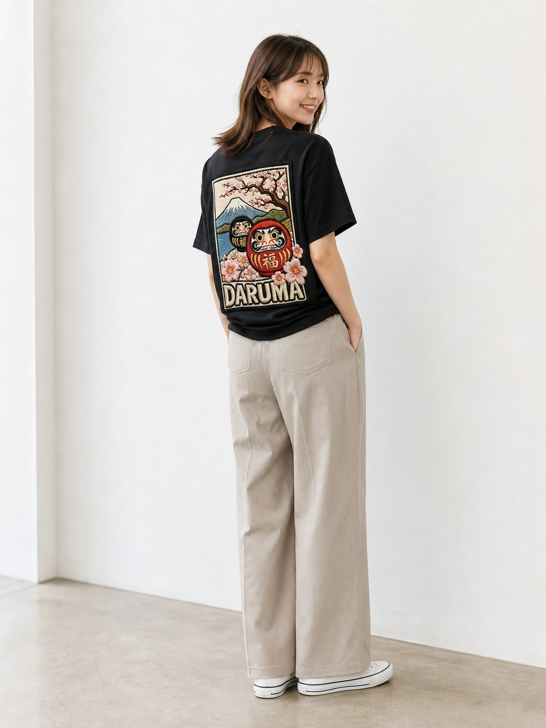 達摩櫻花數碼織繪T恤｜Daruma Embroidery Print T-shirt