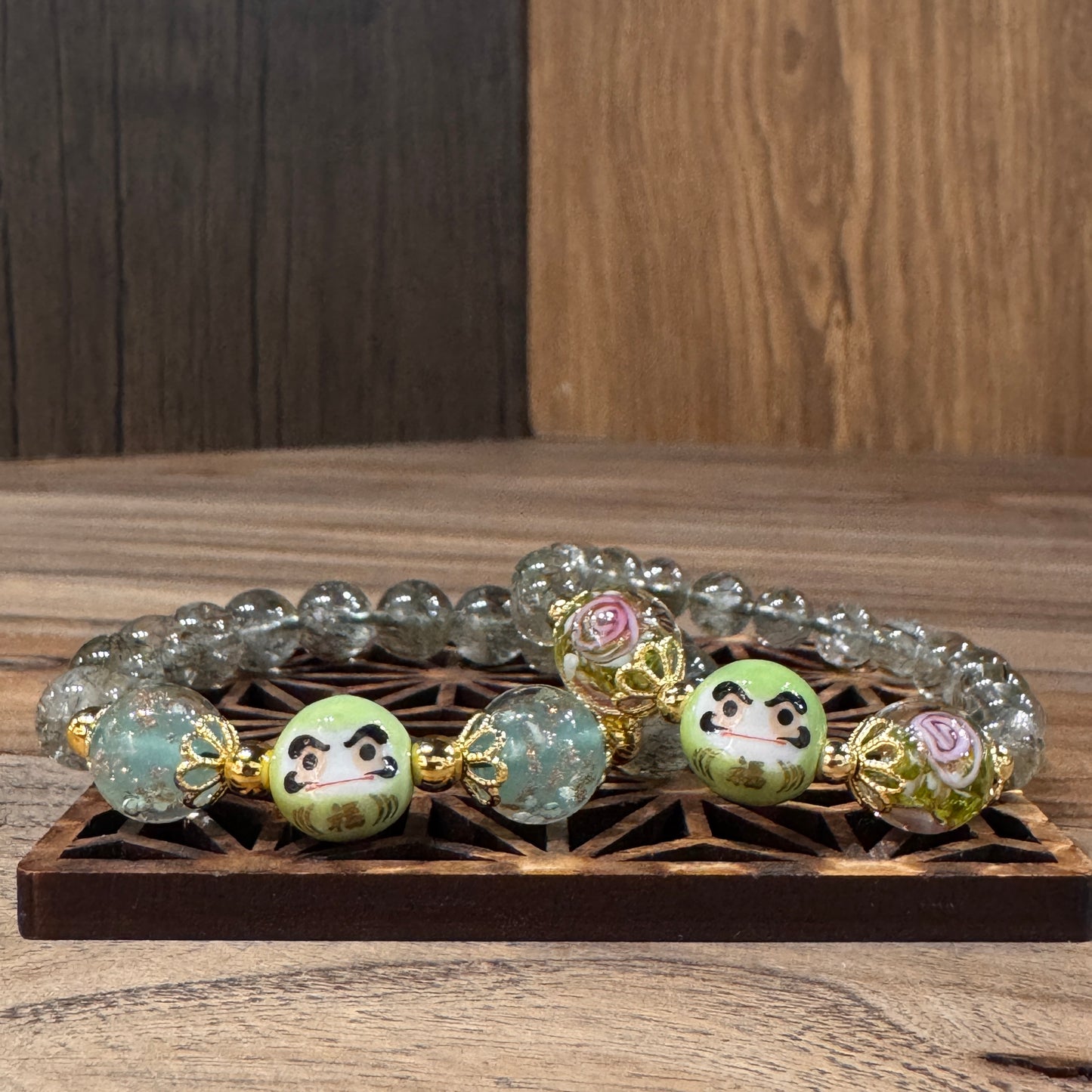 綠碧髮。琉璃珠。達摩 | Green Rutilated Quartz Daruma Bracelet